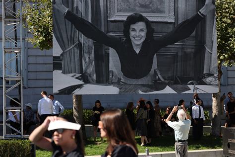 Feinstein remembered by dignitaries outside City Hall